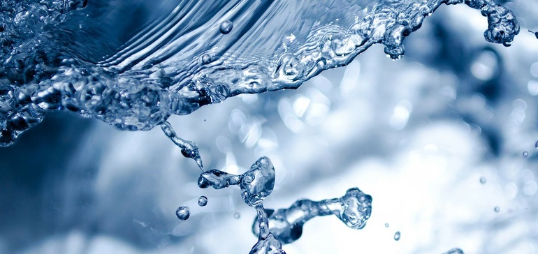 waterdrops background image
